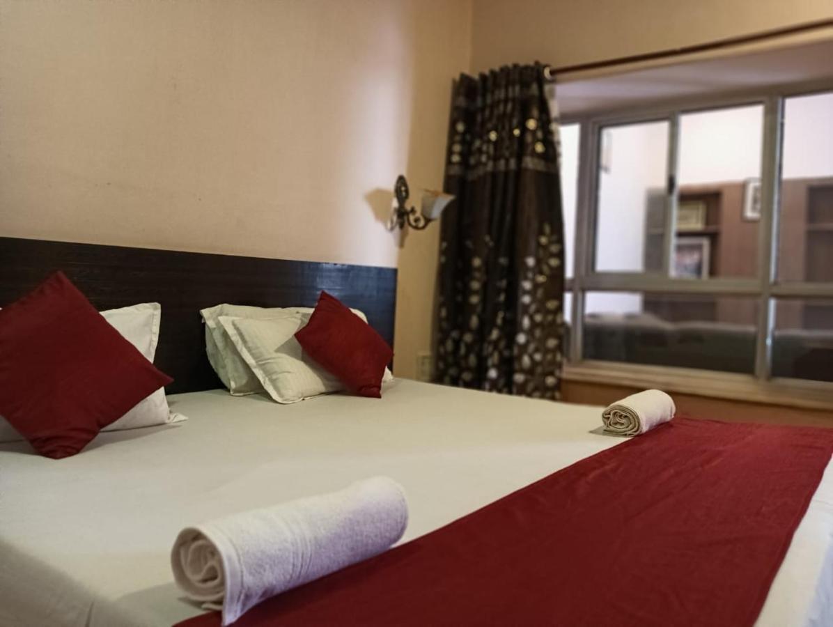 Shree Krishna Hotel Inn Варанаси Екстериор снимка