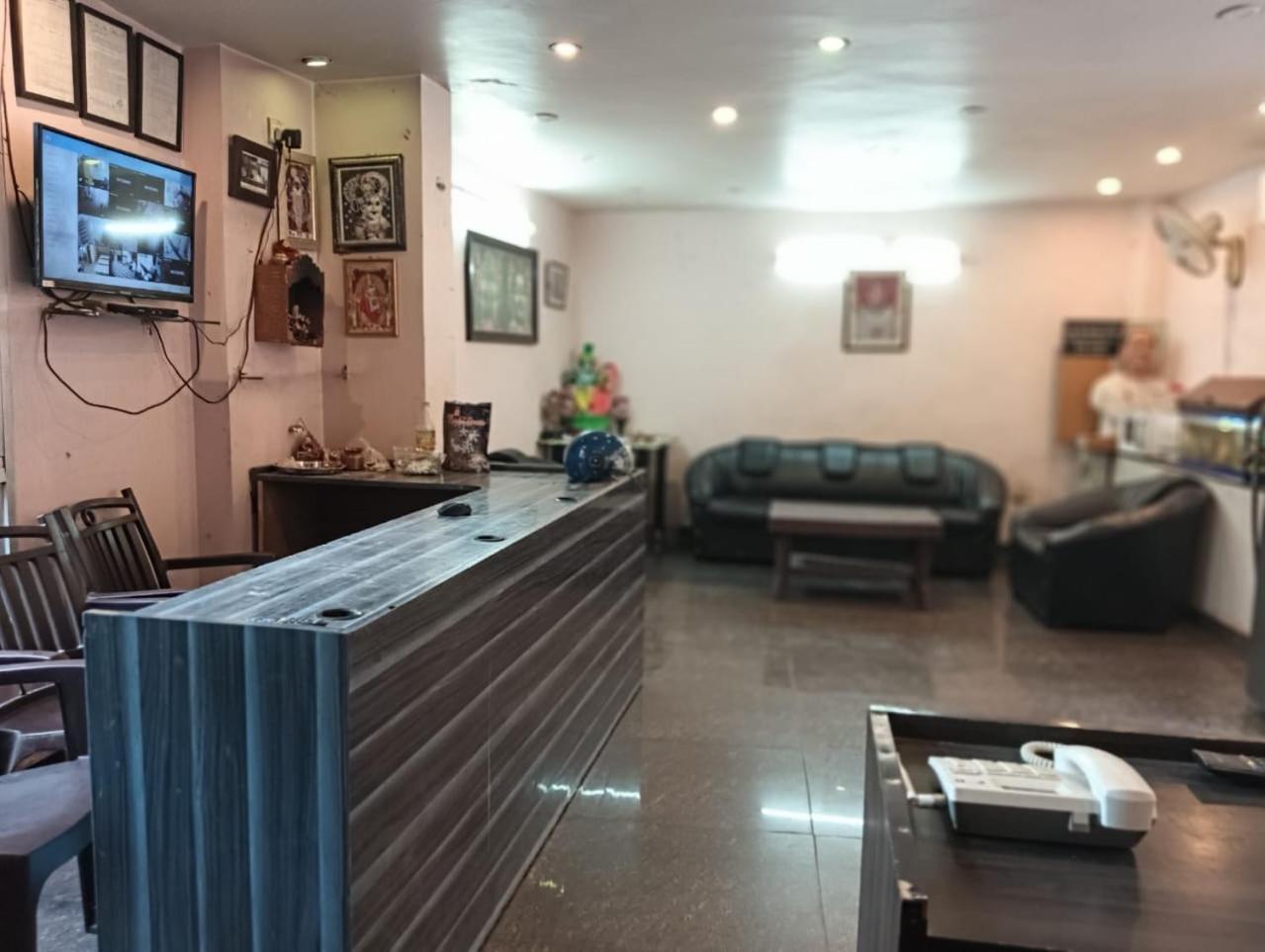 Shree Krishna Hotel Inn Варанаси Екстериор снимка